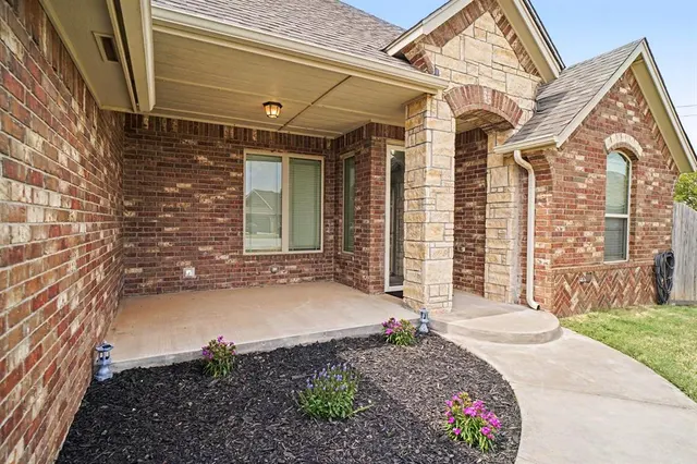 Photo 3 — 5136 SW 120th Terrace, Oklahoma City, OK 73173