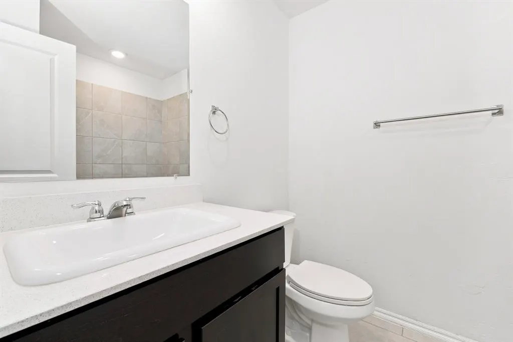 Photo 12 — 10912 SW 22nd Street, Yukon, OK 73099