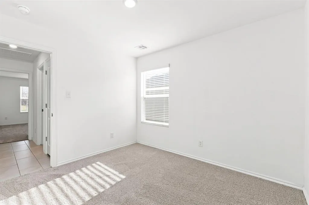 Photo 14 — 10912 SW 22nd Street, Yukon, OK 73099