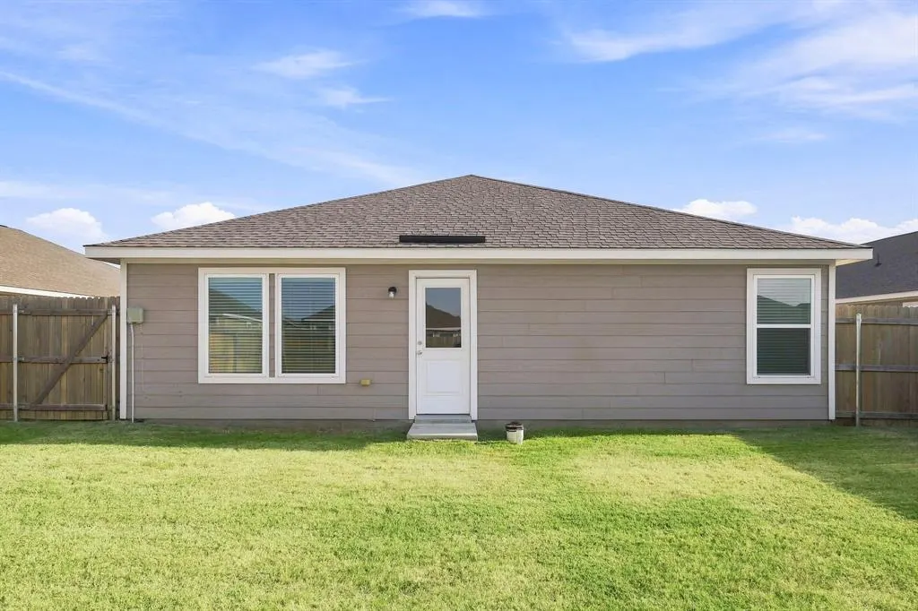 Photo 15 — 10912 SW 22nd Street, Yukon, OK 73099