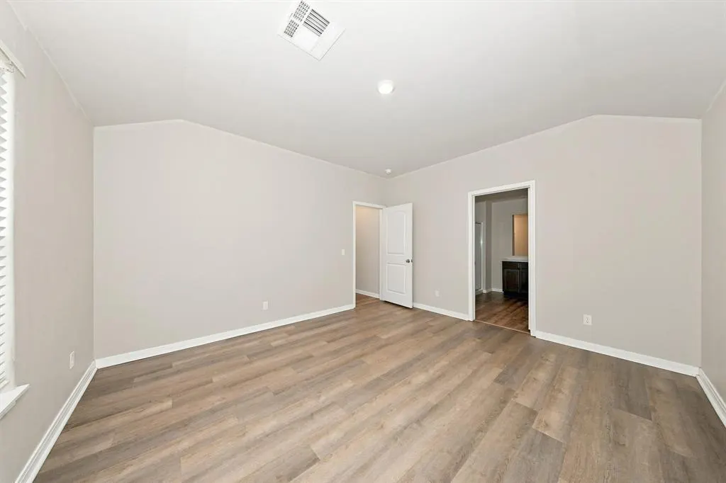 Photo 6 — 920 NW 3rd Street, Newcastle, OK 73065