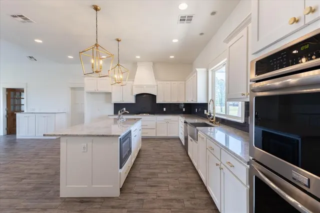 Photo 3 — 2889 SW 3rd Street, Blanchard, OK 73010