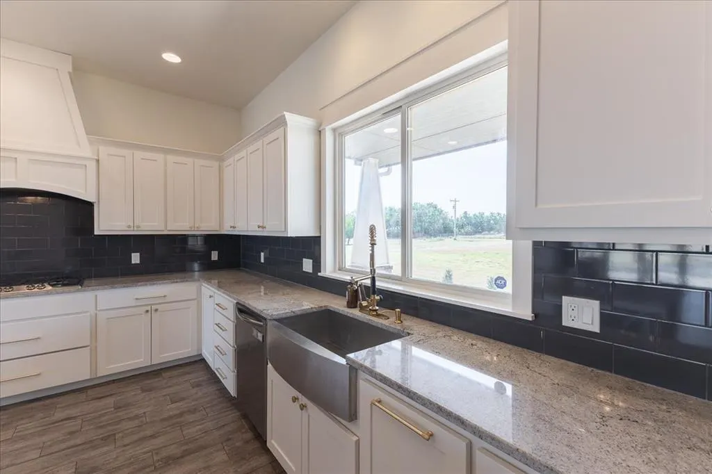 Photo 6 — 2889 SW 3rd Street, Blanchard, OK 73010