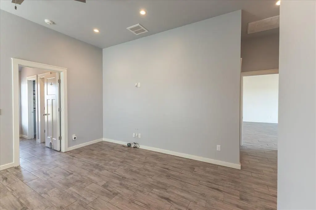 Photo 19 — 2889 SW 3rd Street, Blanchard, OK 73010
