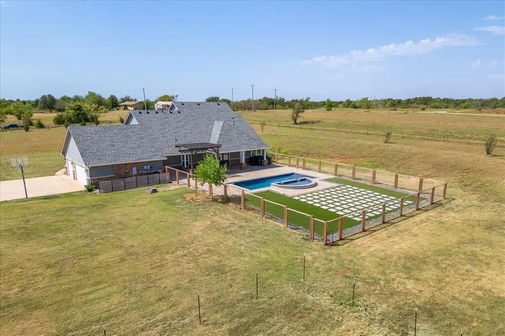 Photo 42 — 2889 SW 3rd Street, Blanchard, OK 73010