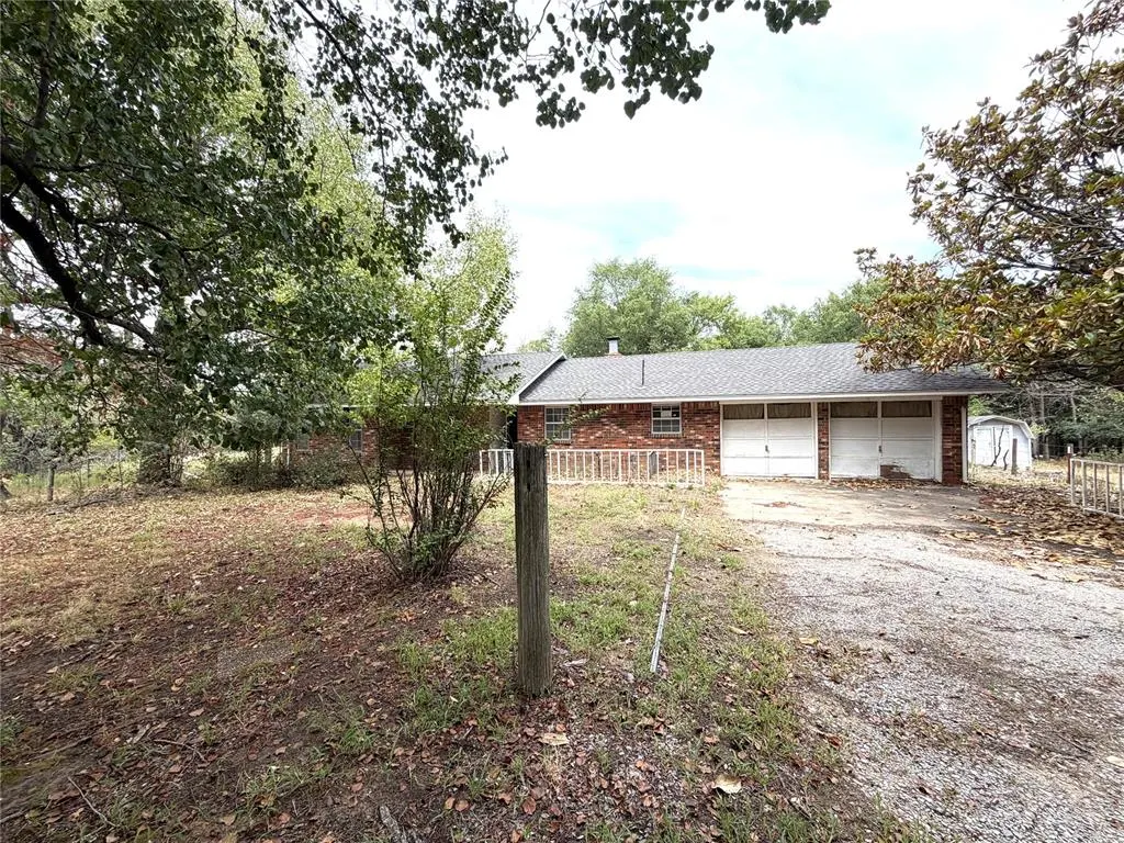 Photo 2 — 30006 Homer Lane, Shawnee, OK 74801