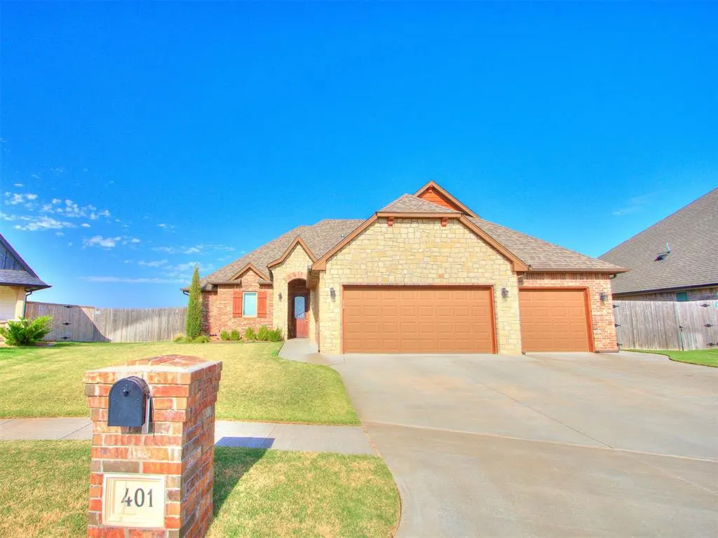 Photo 2 — 401 Carlow Way, Yukon, OK 73099