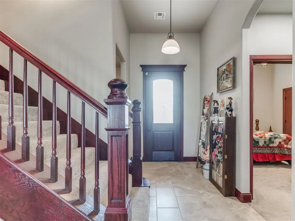 Photo 5 — 401 Carlow Way, Yukon, OK 73099