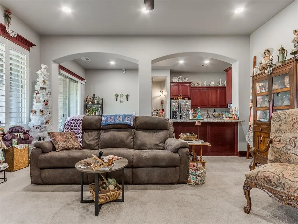 Photo 12 — 401 Carlow Way, Yukon, OK 73099