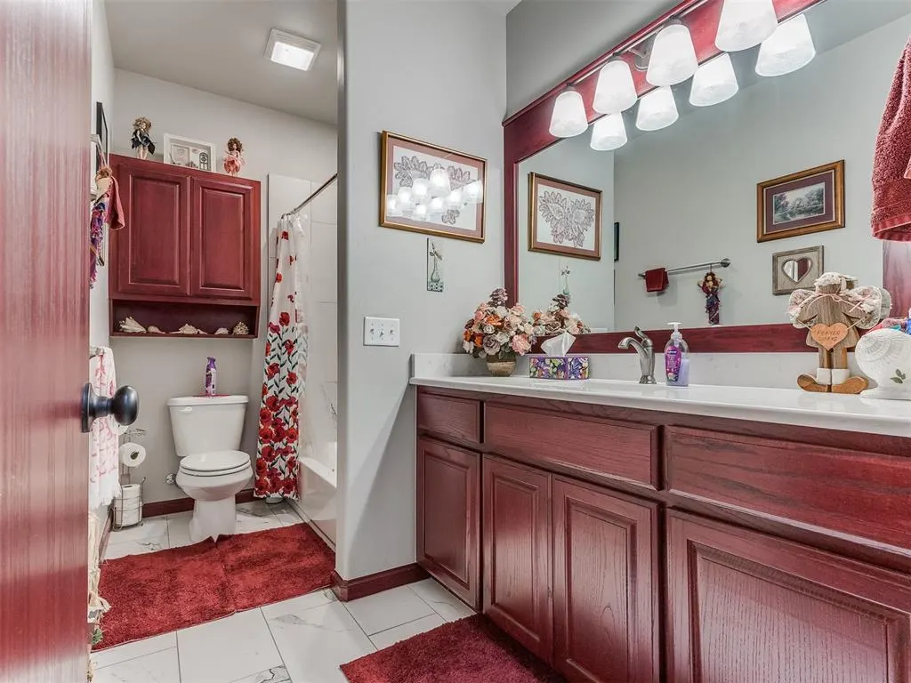 Photo 30 — 401 Carlow Way, Yukon, OK 73099
