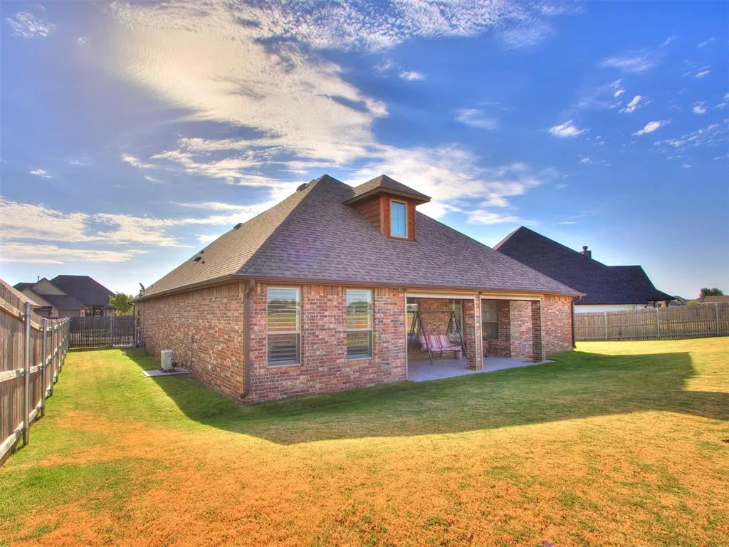 Photo 38 — 401 Carlow Way, Yukon, OK 73099
