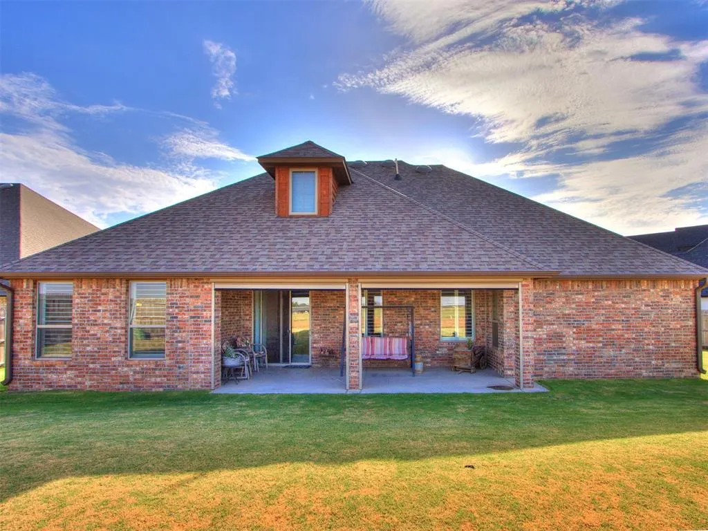 Photo 39 — 401 Carlow Way, Yukon, OK 73099