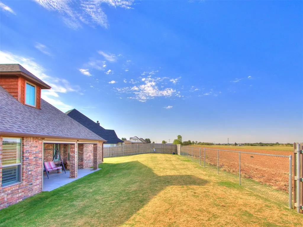 Photo 41 — 401 Carlow Way, Yukon, OK 73099