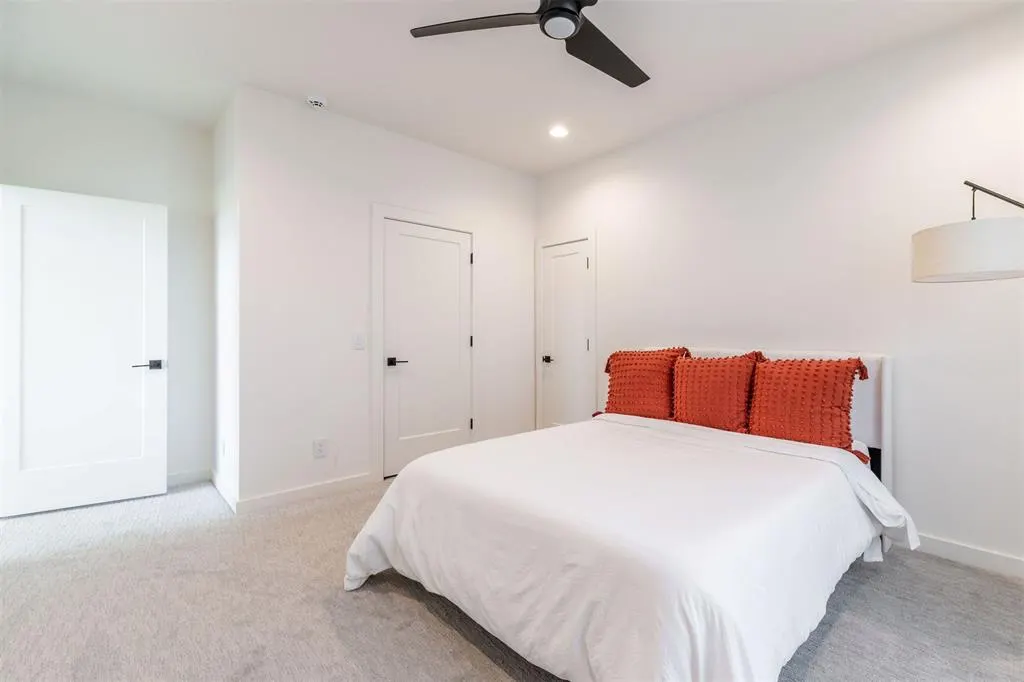 Photo 36 — 809 NW 68th Street, Oklahoma City, OK 73116