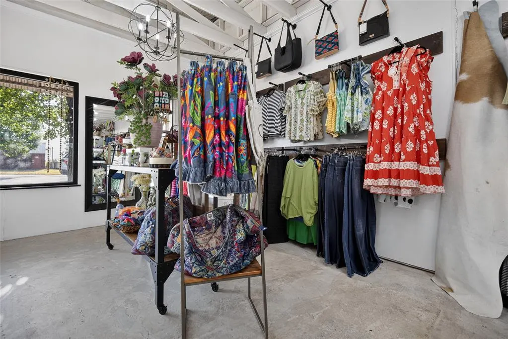 Photo 13 — 207 N Main, Blanchard, OK 73010