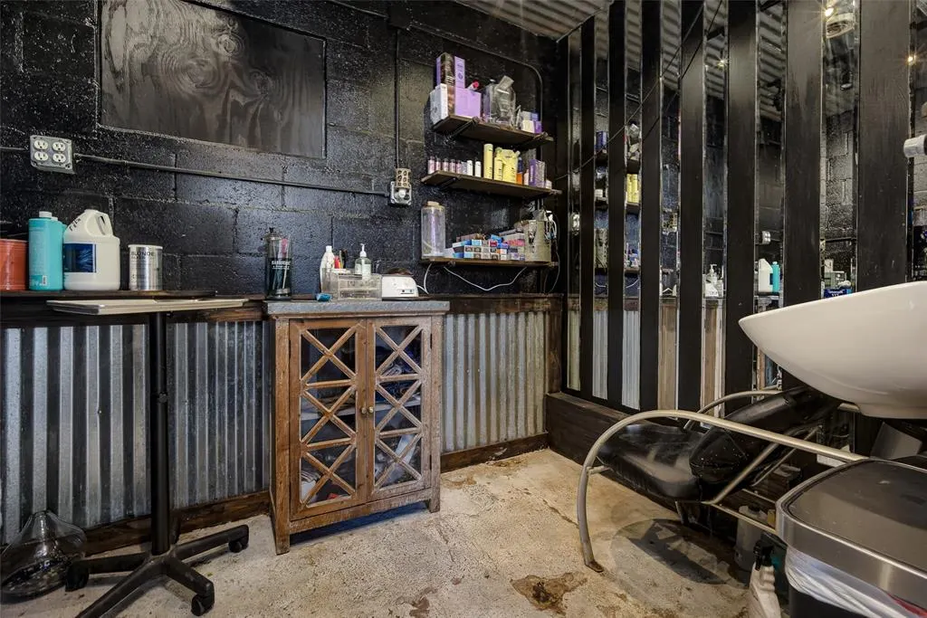 Photo 19 — 207 N Main, Blanchard, OK 73010