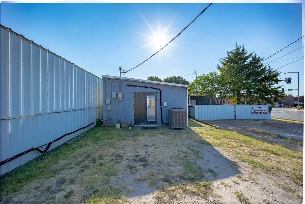 Photo 25 — 207 N Main, Blanchard, OK 73010