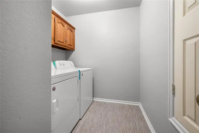 Photo 7 — 2429 Glen Oaks Drive, Norman, OK 73071