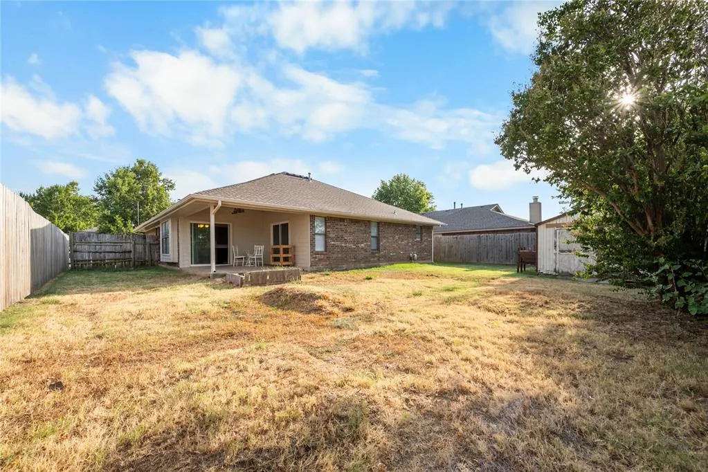 Photo 16 — 2429 Glen Oaks Drive, Norman, OK 73071