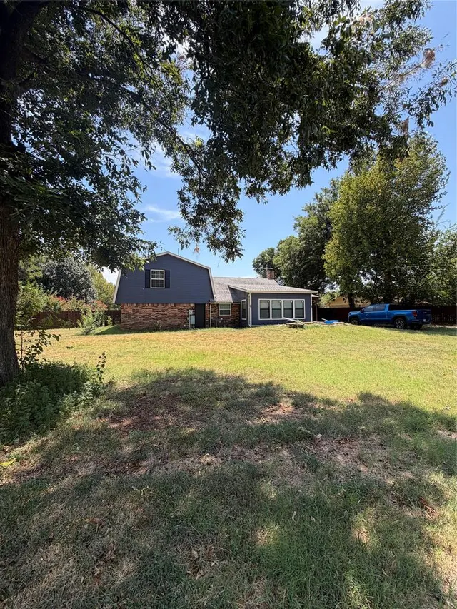 Photo 6 — 237 E Mohr Lane, Mustang, OK 73064