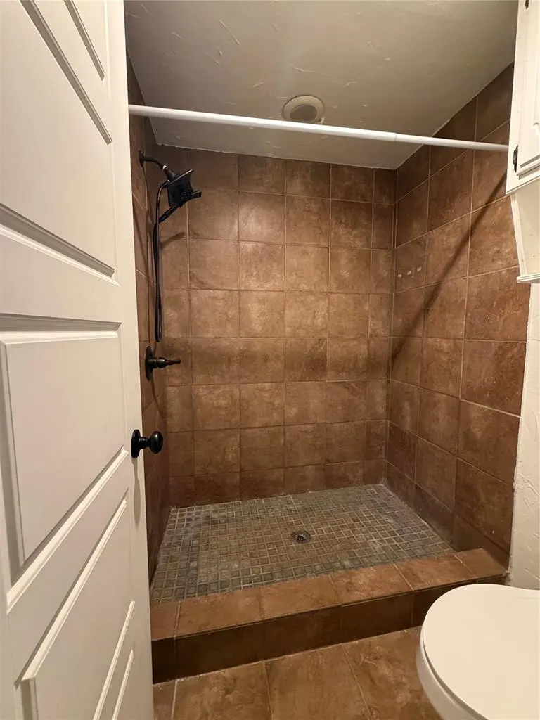 Photo 15 — 237 E Mohr Lane, Mustang, OK 73064