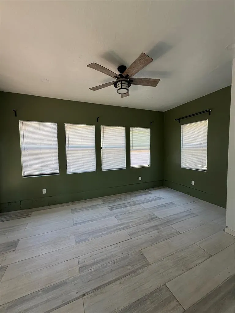 Photo 16 — 237 E Mohr Lane, Mustang, OK 73064
