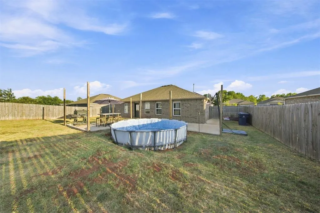 Photo 29 — 10613 SW 22nd Street, Yukon, OK 73099