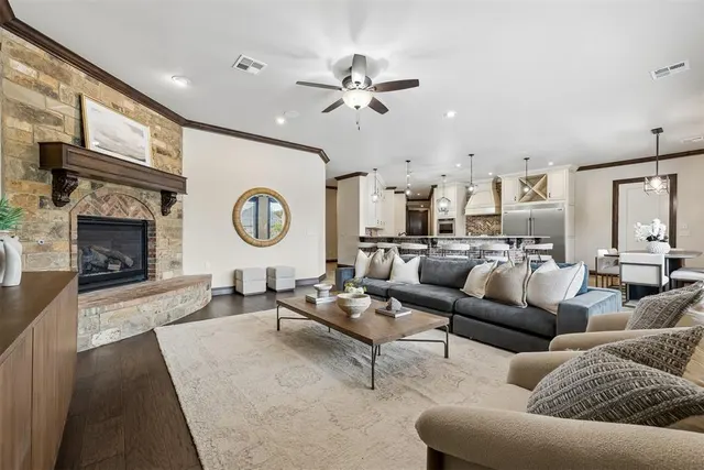 Photo 4 — 15708 Laguna Drive, Edmond, OK 73013