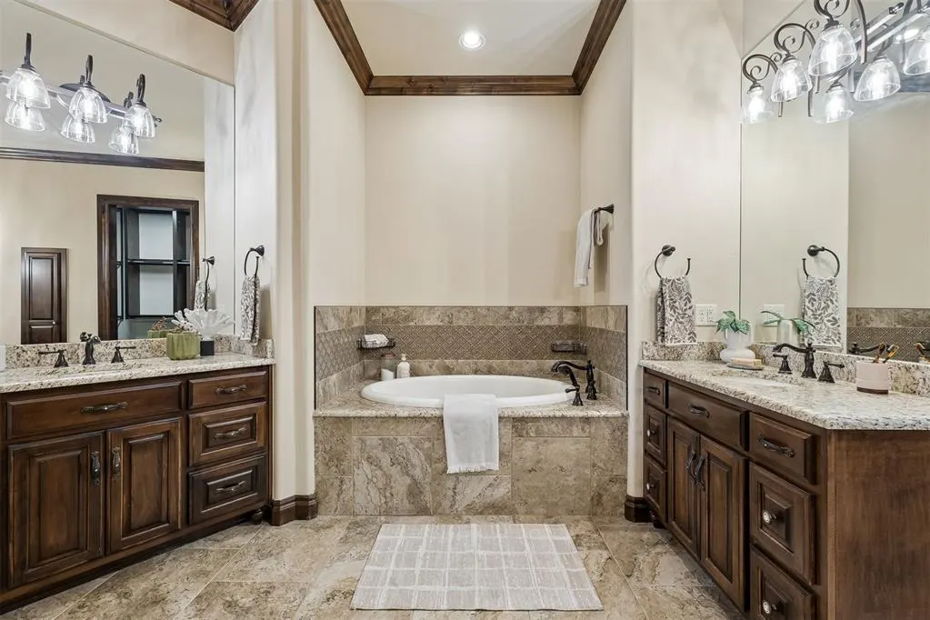 Photo 18 — 15708 Laguna Drive, Edmond, OK 73013