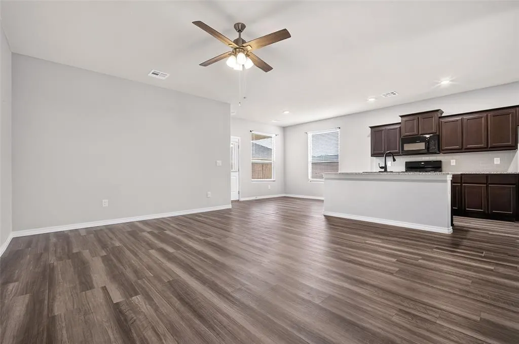 Photo 9 — 2501 Colby Court, Yukon, OK 73099