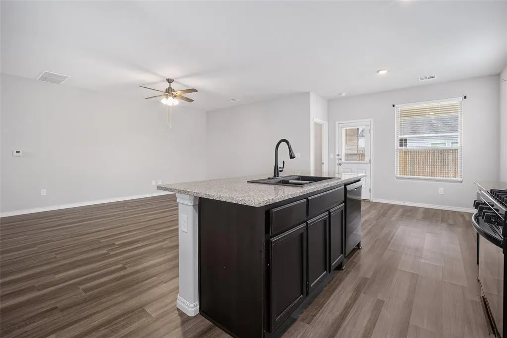 Photo 12 — 2501 Colby Court, Yukon, OK 73099