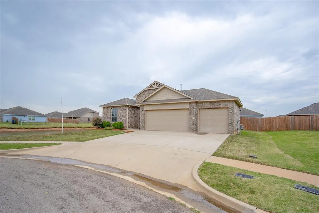 Photo 40 — 2501 Colby Court, Yukon, OK 73099