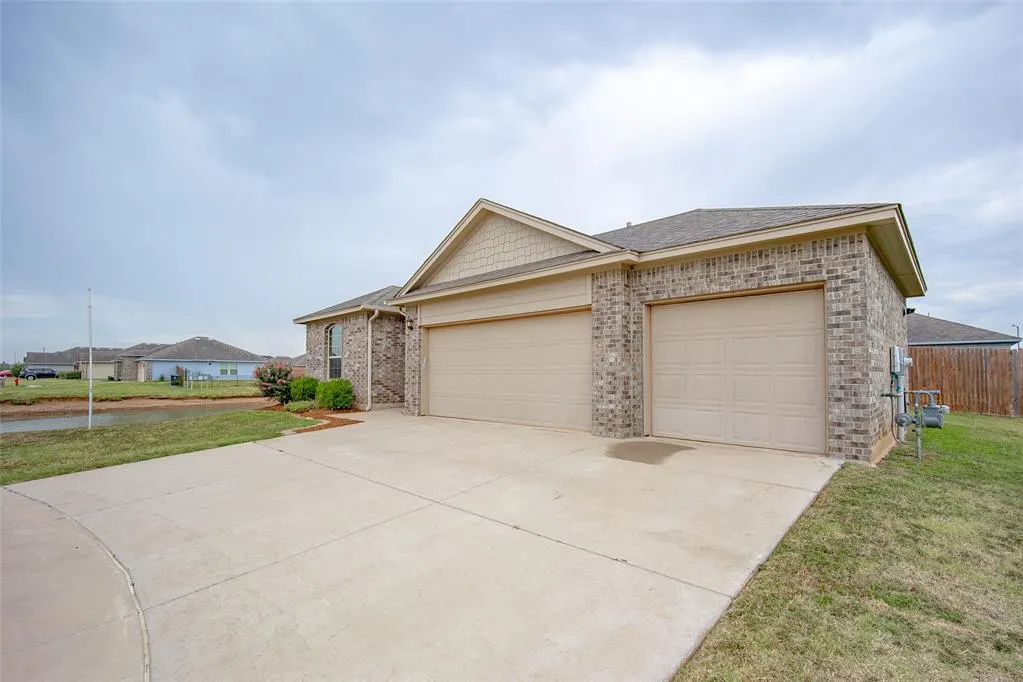 Photo 41 — 2501 Colby Court, Yukon, OK 73099