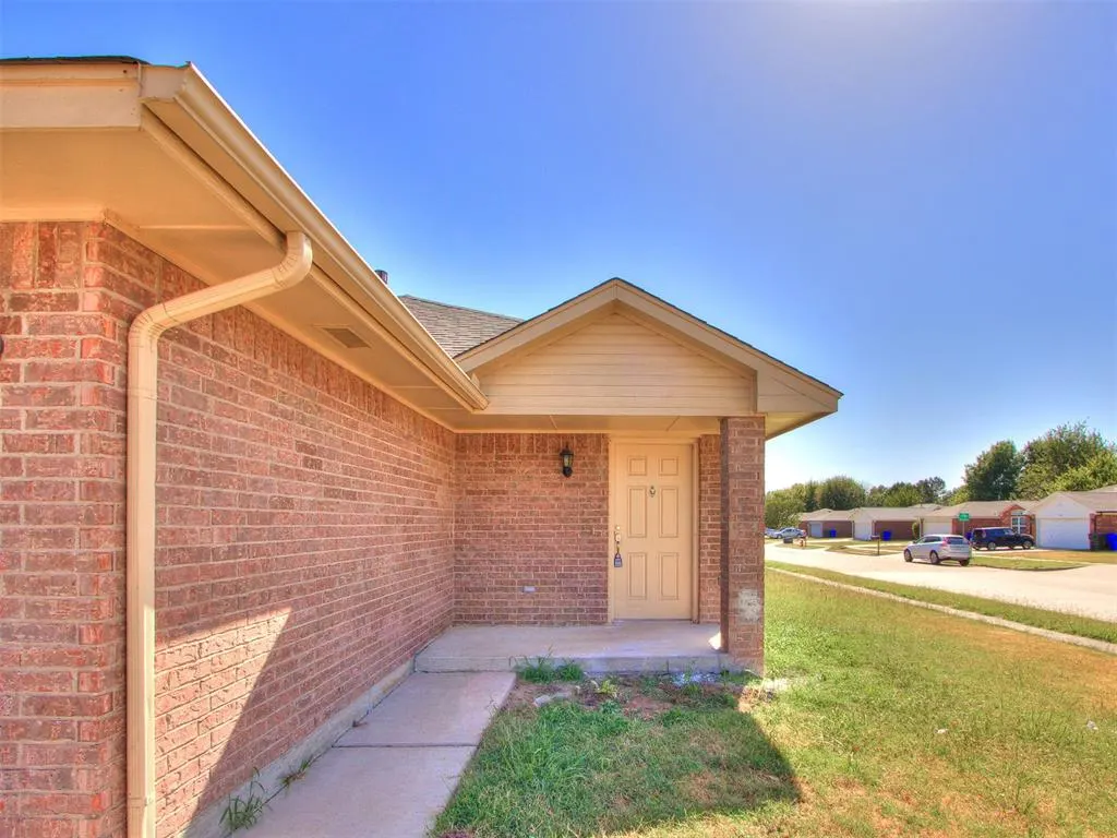 Photo 7 — 902 Beaumont Square, Norman, OK 73071