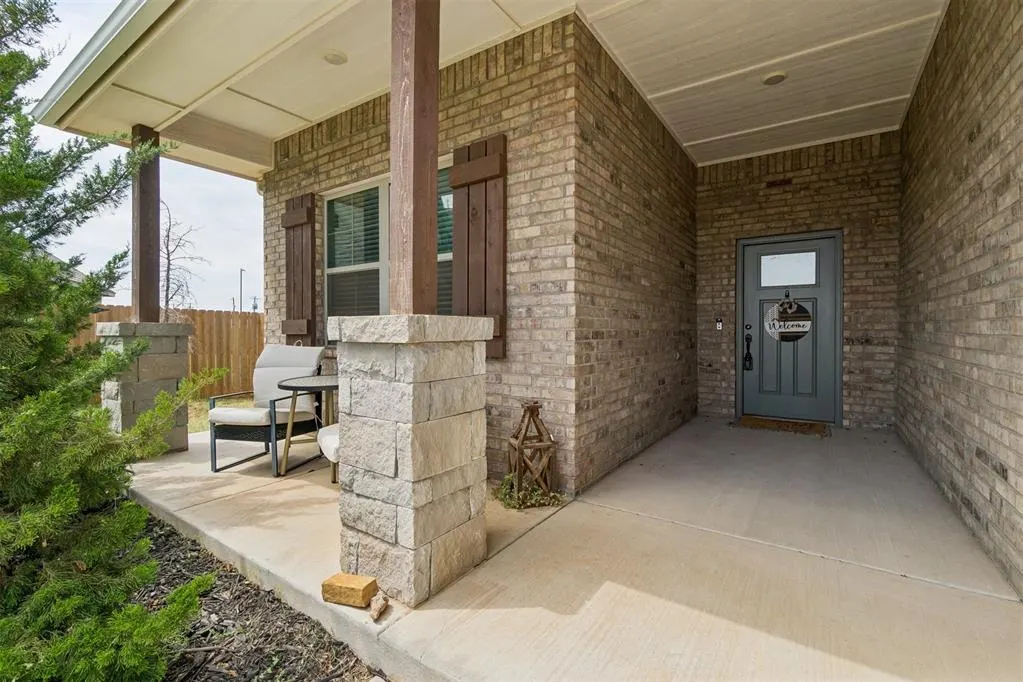 Photo 3 — 14101 Village Creek Way, Piedmont, OK 73078