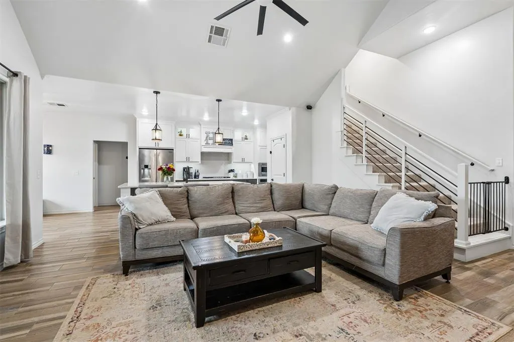 Photo 4 — 14101 Village Creek Way, Piedmont, OK 73078