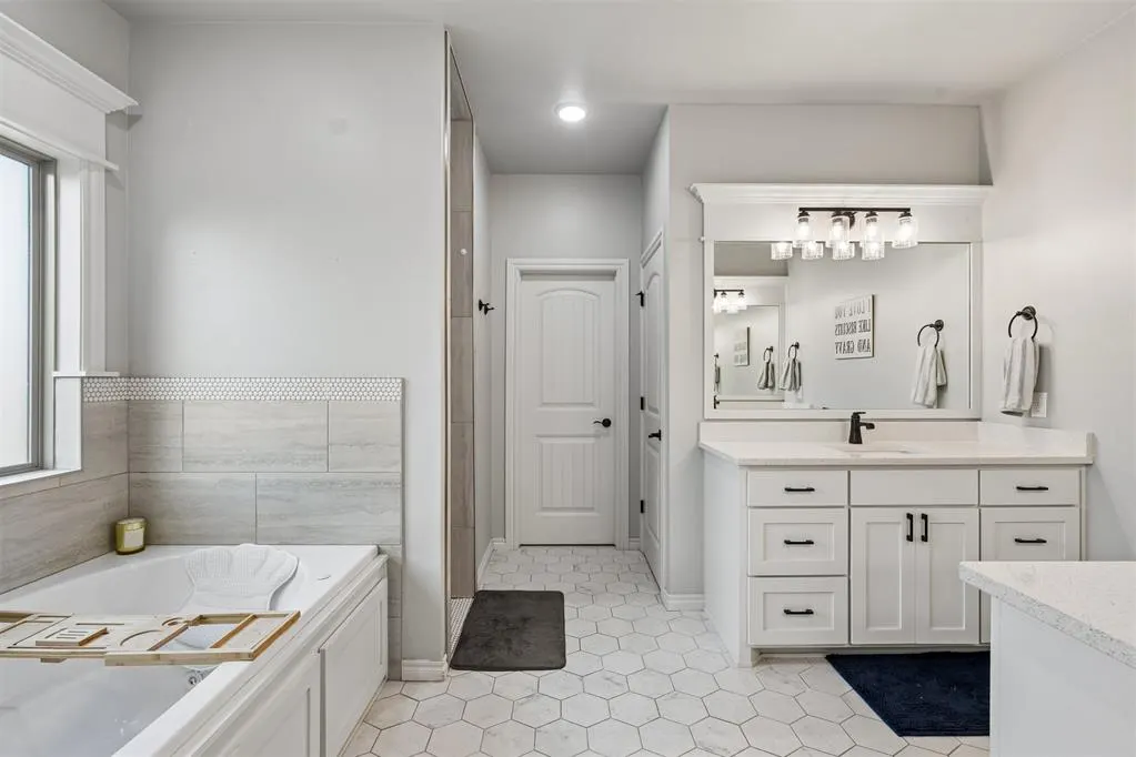 Photo 21 — 14101 Village Creek Way, Piedmont, OK 73078