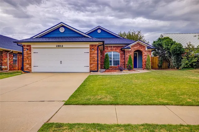 Photo 3 — 2812 Edgemere Drive, Norman, OK 73071
