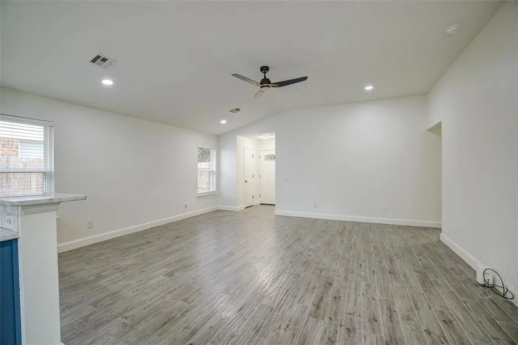 Photo 9 — 2812 Edgemere Drive, Norman, OK 73071