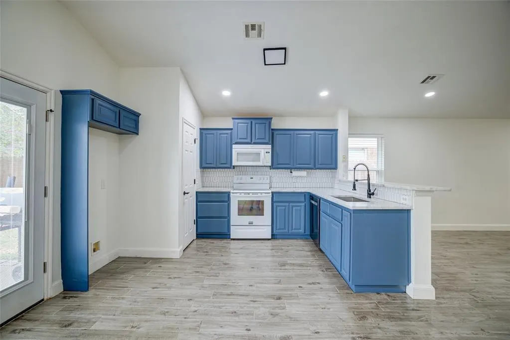 Photo 11 — 2812 Edgemere Drive, Norman, OK 73071