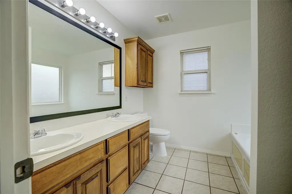 Photo 18 — 2812 Edgemere Drive, Norman, OK 73071