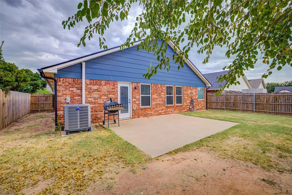 Photo 37 — 2812 Edgemere Drive, Norman, OK 73071