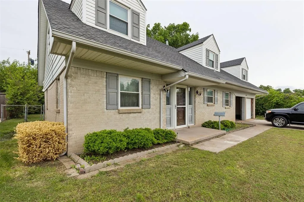 Photo 2 — 3112 Center Street, Oklahoma City, OK 73120