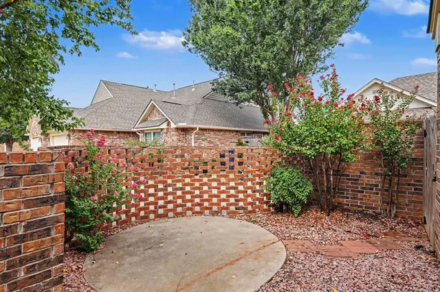 Photo 3 — 13300 Prairie View Lane, Oklahoma City, OK 73142