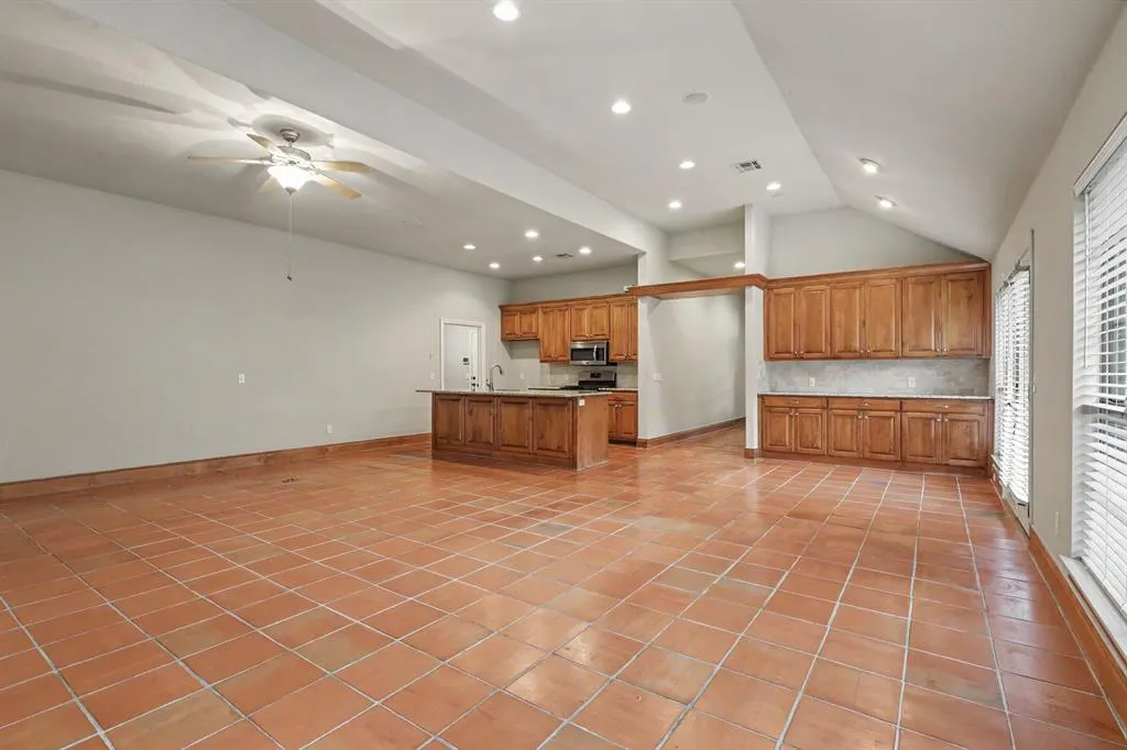 Photo 11 — 13300 Prairie View Lane, Oklahoma City, OK 73142
