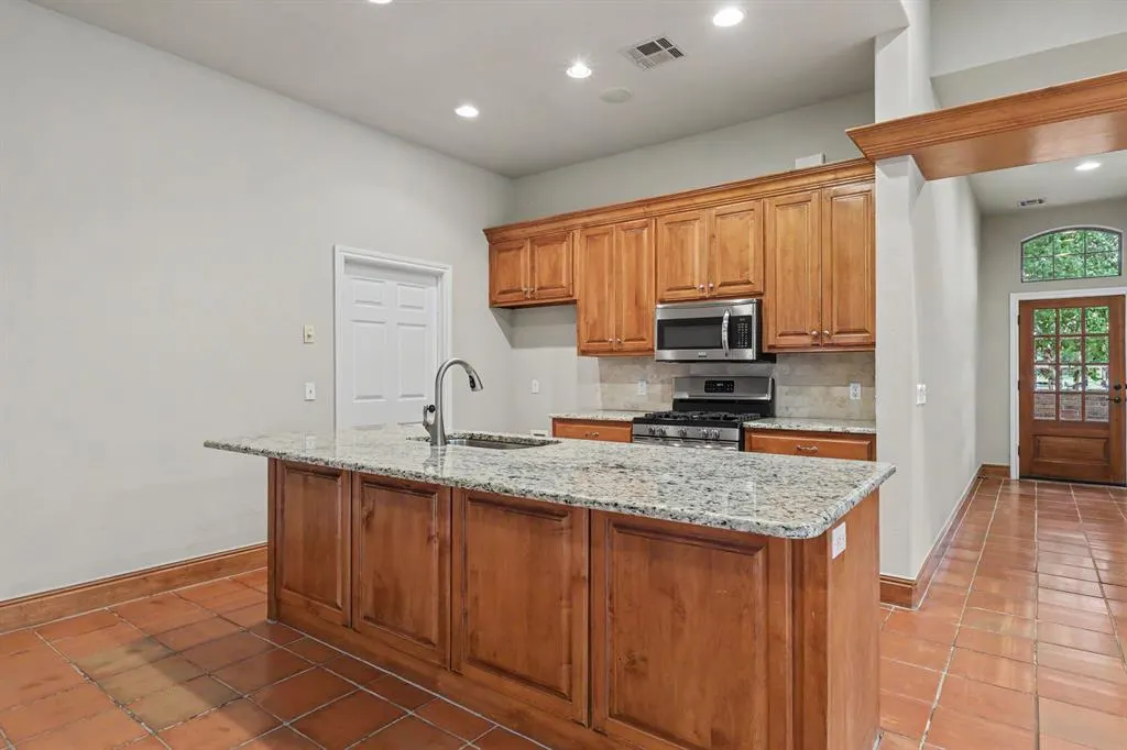 Photo 13 — 13300 Prairie View Lane, Oklahoma City, OK 73142