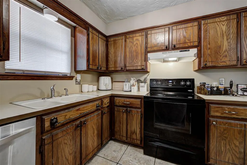 Photo 18 — 1038 W Griggs Way, Mustang, OK 73064