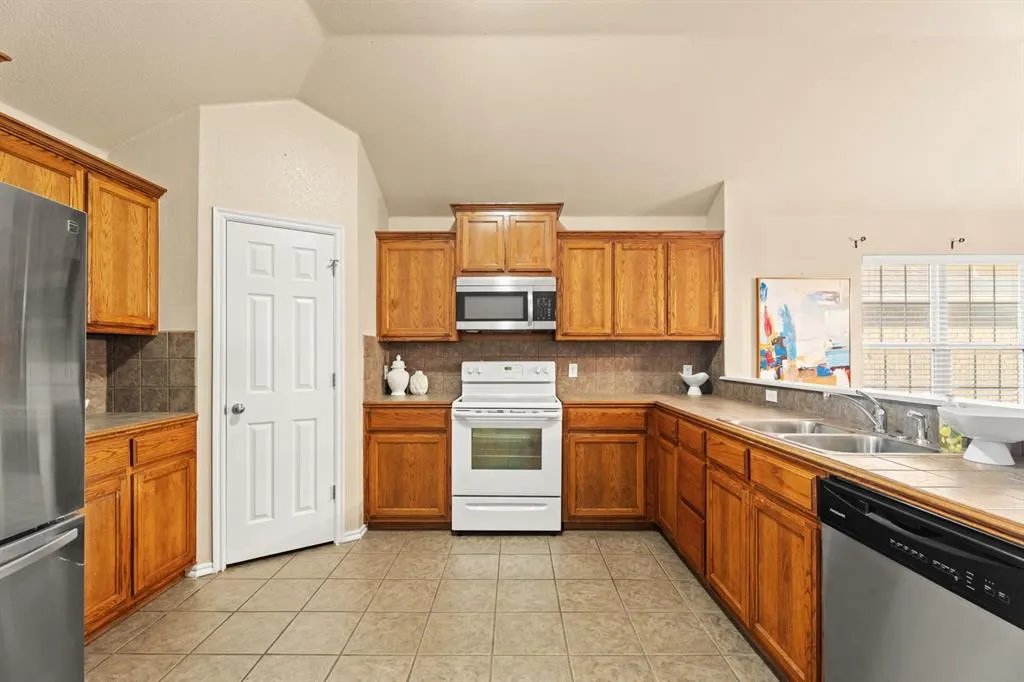 Photo 8 — 2605 Northern Hills Road, Norman, OK 73071