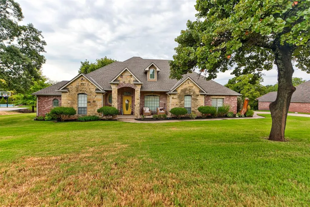 Photo 2 — 7408 NE 133rd Street, Edmond, OK 73013