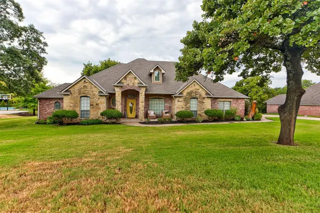 Photo 2 — 7408 NE 133rd Street, Edmond, OK 73013
